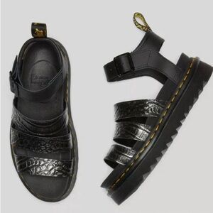 NEW Dr. Martens BLAIRE WOMEN'S WILD CROC LEATHER SANDALS 7 with tags and box